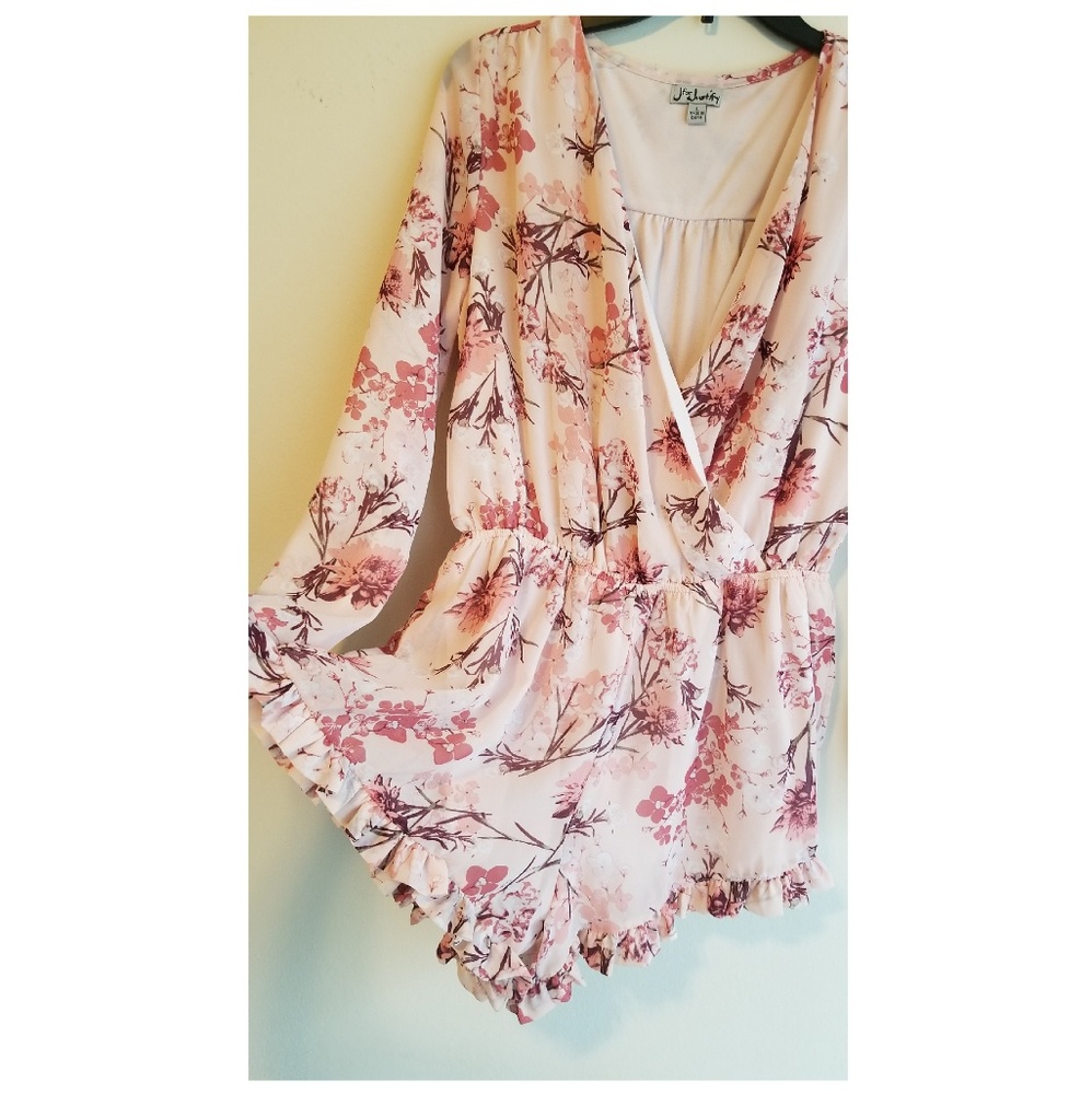 Floral long sleeve romper